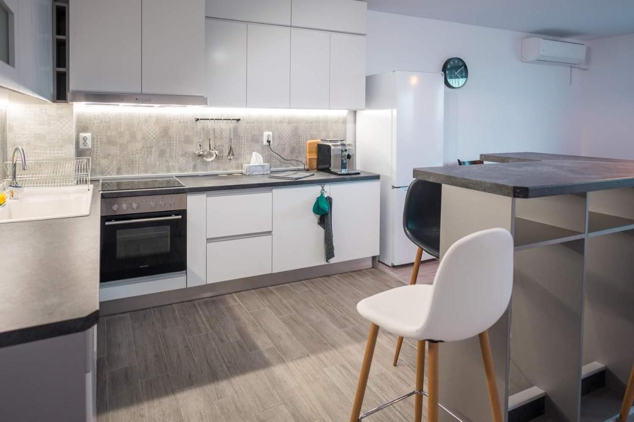 Turquoise By Rv Apartments Varna ภายนอก รูปภาพ