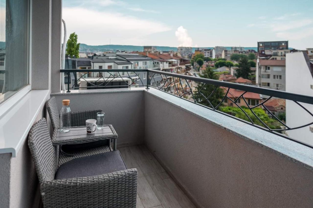 Turquoise By Rv Apartments Varna ภายนอก รูปภาพ